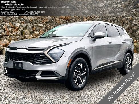 Used 2023 Kia Sportage LX AWD/4WD image 1
