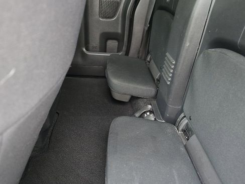 Used 2022 Nissan Frontier S w/ Technology Package image 11