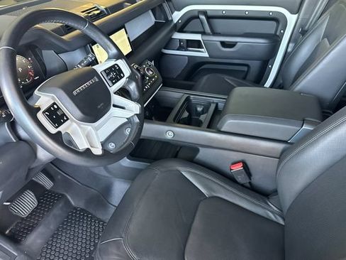 Used 2024 Land Rover Defender 110 S AWD/4WD image 9