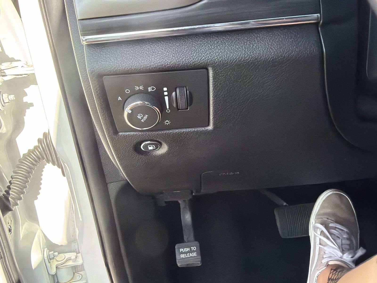 Used 2021 Jeep Grand Cherokee Limited RWD image 29