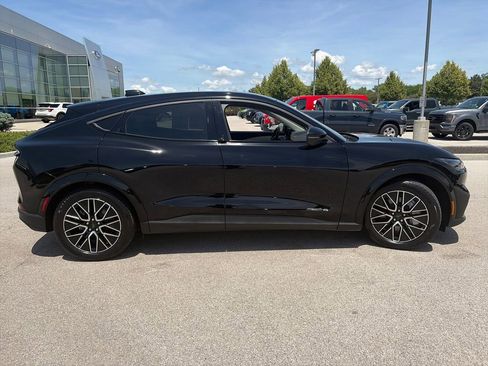 Used 2025 Ford Mustang Mach-E Premium AWD/4WD image 8