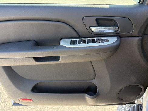 Used 2007 Chevrolet Avalanche LT w/ LT Preferred Equipment Group RWD image 11