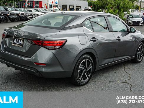 Used 2024 Nissan Sentra SV FWD image 6