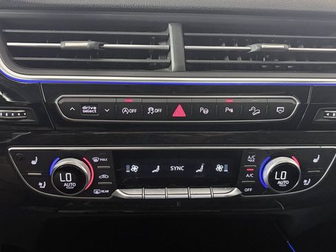 Used 2019 Audi Q7 3.0T Prestige w/ Prestige Package AWD/4WD image 23