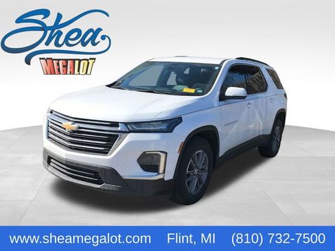 Certified 2023 Chevrolet Traverse LT image 1