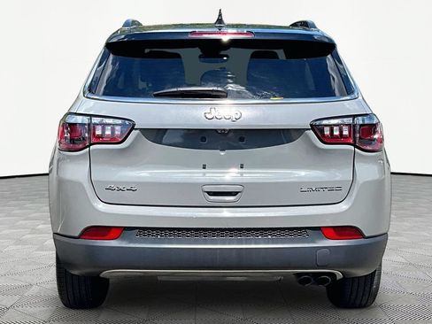 Used 2022 Jeep Compass Limited AWD/4WD image 7