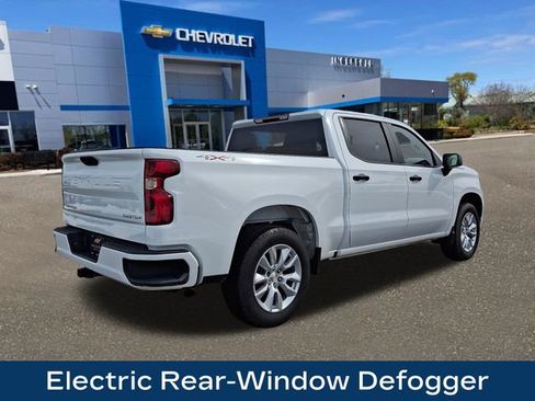 Used 2022 Chevrolet Silverado 1500 Custom image 9