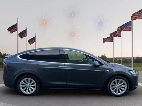 Used 2017 Tesla Model X 75D AWD/4WD image 9