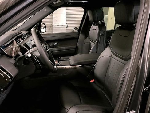 New 2025 Land Rover Range Rover Sport SE image 8