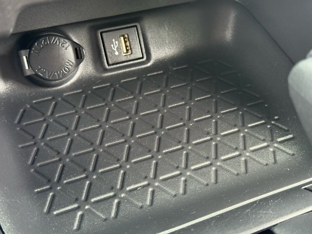 Certified 2025 Toyota RAV4 LE AWD/4WD image 18