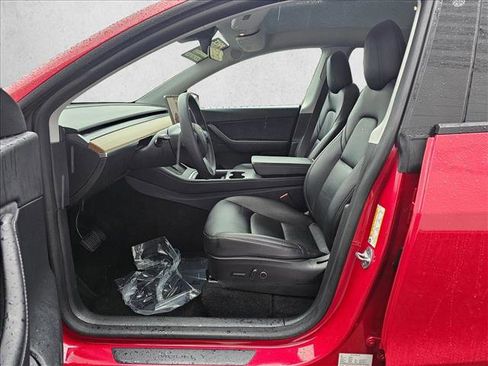 Used 2021 Tesla Model Y Long Range image 19