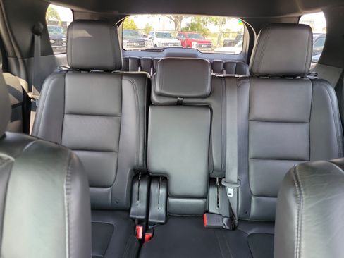 Used 2015 Ford Explorer Limited w/ Equipment Group 301A AWD/4WD image 11