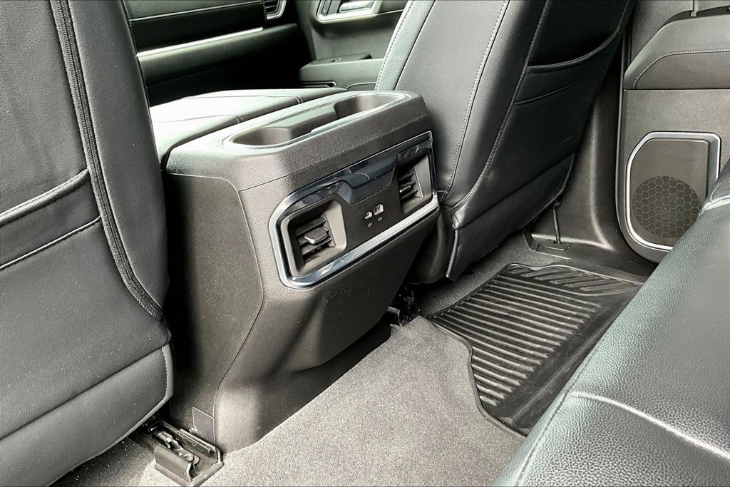 Used 2023 GMC Sierra 1500 Elevation w/ Preferred Package AWD/4WD image 12