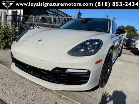 Used 2017 Porsche Panamera Turbo image 3