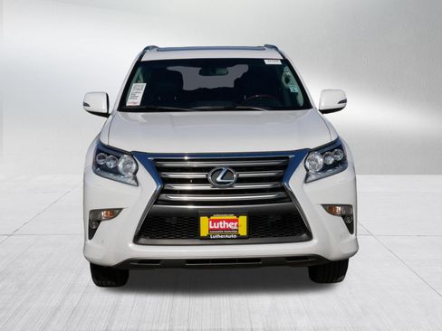 Used 2018 Lexus GX 460 Premium image 2
