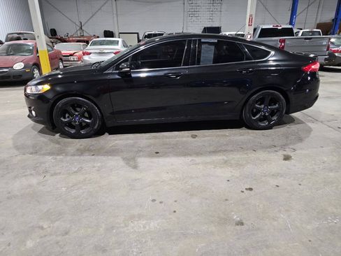 Used 2013 Ford Fusion SE FWD image 5