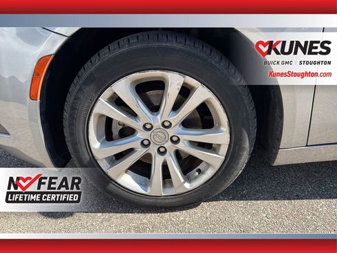 Used 2016 Chrysler 200 LX image 16