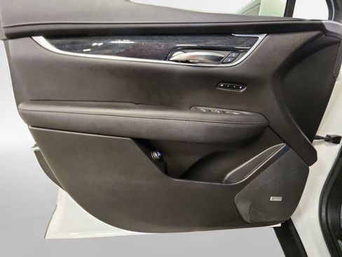 Certified 2020 Cadillac XT5 Premium Luxury AWD/4WD image 15