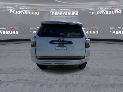 Used 2024 Toyota 4Runner TRD Off-Road Premium w/ Moonroof Package AWD/4WD image 7