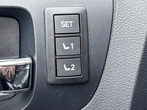 Used 2017 Toyota Tundra Platinum image 16