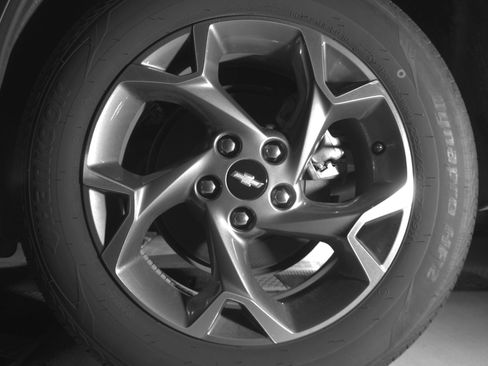 Used 2025 Chevrolet Trax LT w/ LT Convenience Package FWD image 11