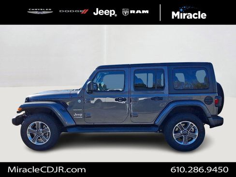 Certified 2021 Jeep Wrangler Unlimited Sahara w/ Dual Top Group image 4