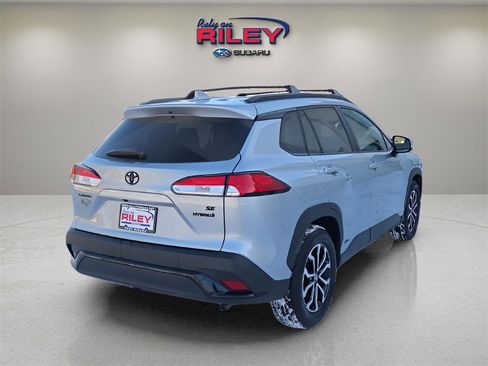 Used 2023 Toyota Corolla Cross SE image 5