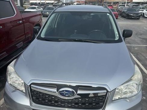 Used 2015 Subaru Forester 2.5i w/ Alloy Wheel Package image 2