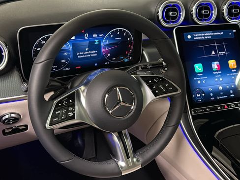 New 2026 Mercedes-Benz GLC 300 4MATIC image 21