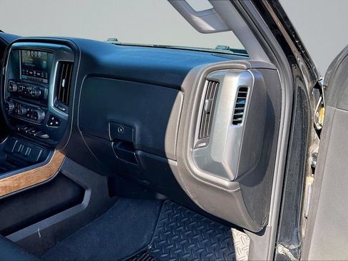 Used 2018 Chevrolet Silverado 1500 LTZ w/ Texas Edition AWD/4WD image 14