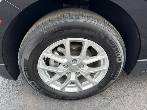 Certified 2024 Chevrolet Equinox LS FWD image 9