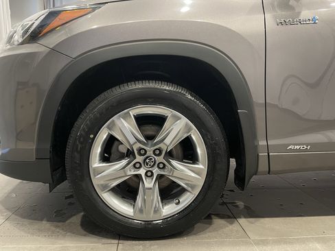 Used 2018 Toyota Highlander Limited image 8