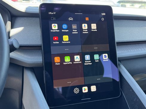 Used 2023 Polestar Polestar 2 image 30