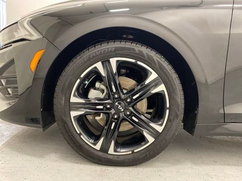 Used 2022 Kia K5 GT-Line AWD/4WD image 9