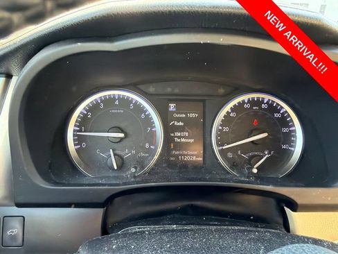 Used 2018 Toyota Highlander Limited FWD image 10