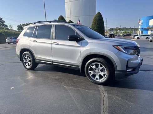 Used 2022 Honda Passport TrailSport image 1