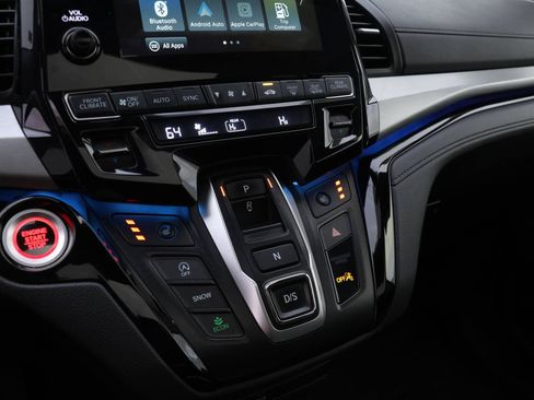 Used 2023 Honda Odyssey Touring image 7