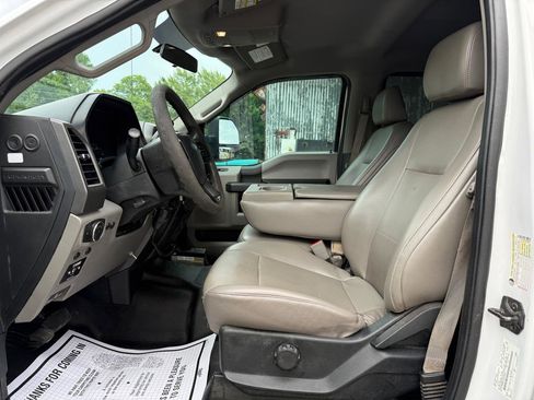 Used 2019 Ford F250 XL w/ Power Equipment Group AWD/4WD image 10