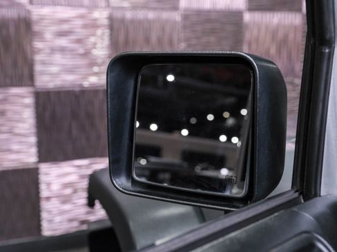 Used 2018 Jeep Wrangler Unlimited Sport S image 35