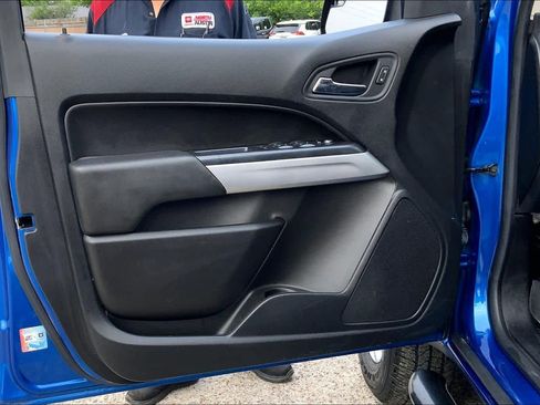 Used 2019 Chevrolet Colorado LT w/ LT Convenience Package RWD image 20