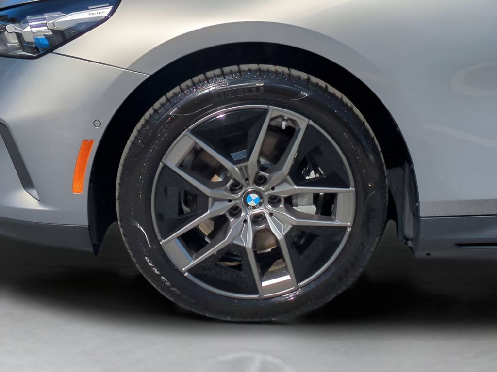 New 2026 BMW i5 eDrive40 RWD image 11