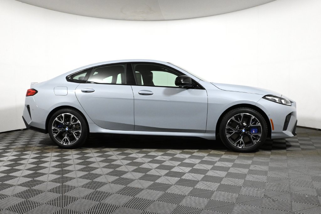 Used 2025 BMW M235i xDrive w/ Premium Package AWD/4WD image 8