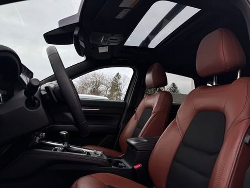 Used 2024 MAZDA CX-5 Carbon Edition image 19