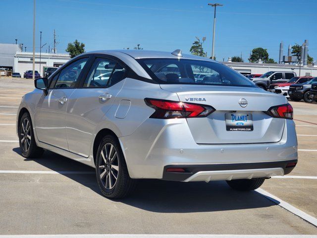 Used 2025 Nissan Versa SV FWD image 7