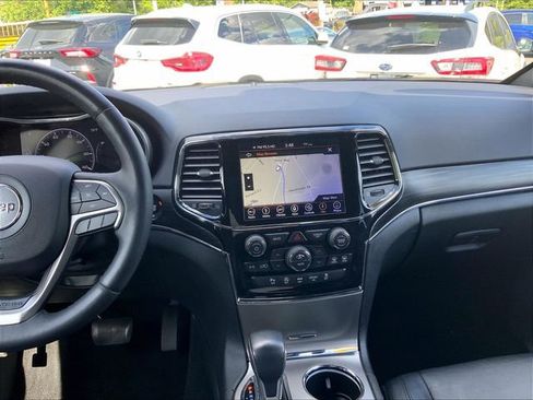 Used 2019 Jeep Grand Cherokee Limited AWD/4WD image 15