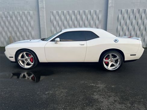 Used 2014 Dodge Challenger Rallye Redline image 4