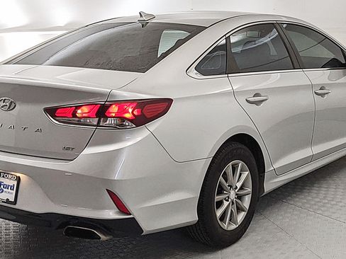 Used 2018 Hyundai Sonata ECO FWD image 3