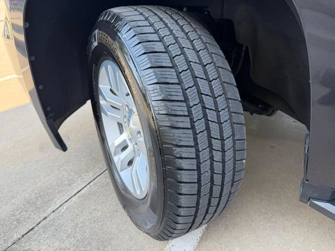 Used 2018 Chevrolet Tahoe LT RWD image 11