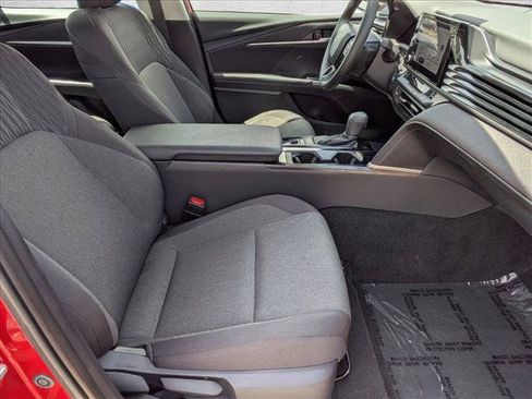 Used 2025 Toyota Camry LE FWD image 19