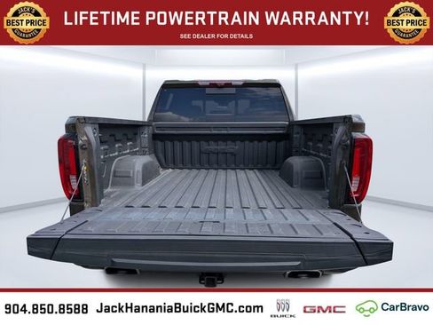 Used 2024 GMC Sierra 1500 AT4 w/ Technology Package AWD/4WD image 12